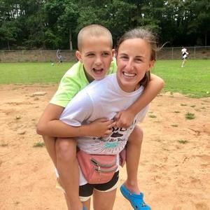 Meet your Posher, Alicia